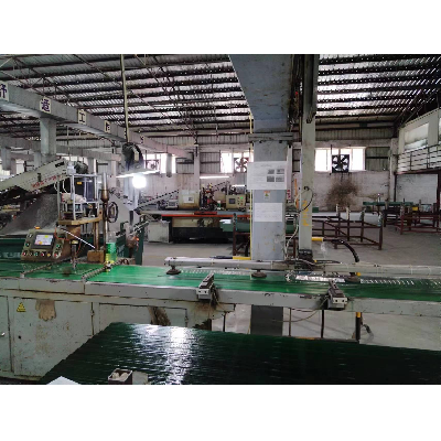 全自（zì）動劃圓鑽孔機